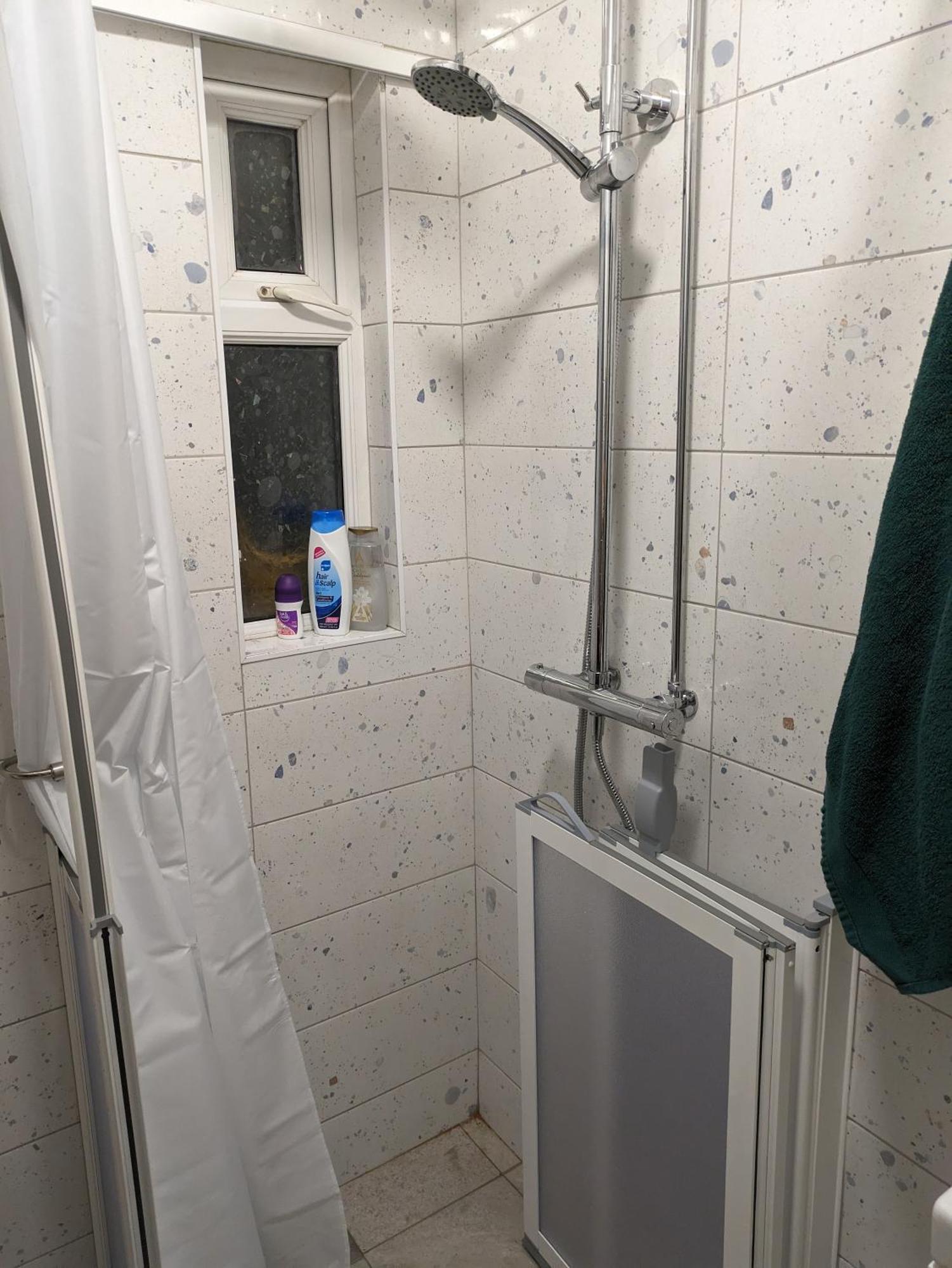 Maire Toireasa - Cosy Refurbished Property In The Gaeltacht Quarter Belfast Exterior photo